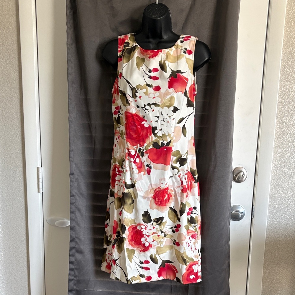 Connected Apparel Red and Cream Floral Mini Sleeveless Spring Dress SZ 8